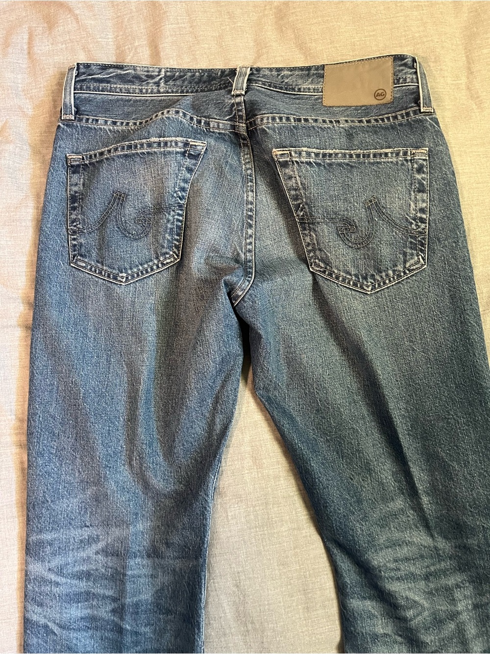 Men's AG ‘The Graduate’ tailored leg jeans. 31x32. Worn once. Paid $200. - Picture 5 of 12